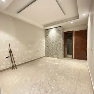 Room in 4 BHK Builder Floor at Vasant Kunj – for Sale