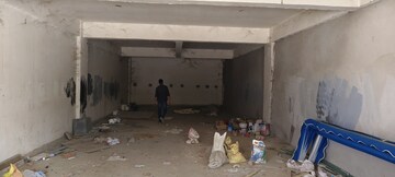 Common Area in  Showroom at Aliganj – for Rent