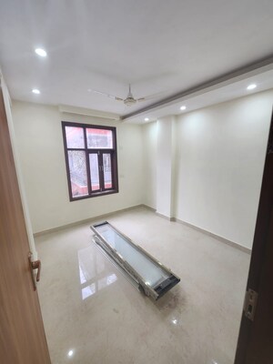 Room in 3 BHK Apartment at Mehrauli – for Sale