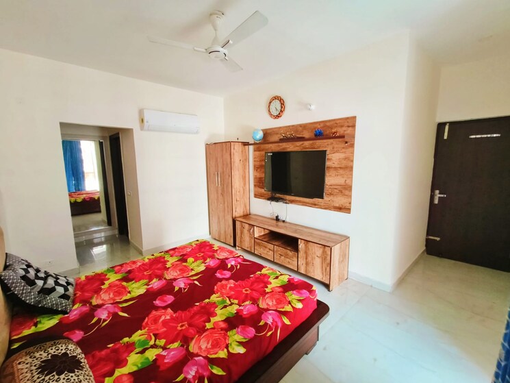 Bedroom, motia-homes 2 Bedroom 1500 Sq.Ft. Apartment In Lohgarh Zirakpur 8617816