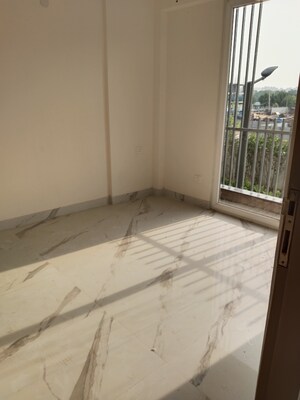 Room in 3.5 BHK Builder Floor at M3M Soulitude, Sector 89 – for Sale