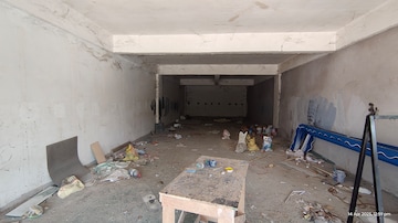 Parking in  Showroom at Aliganj – for Rent