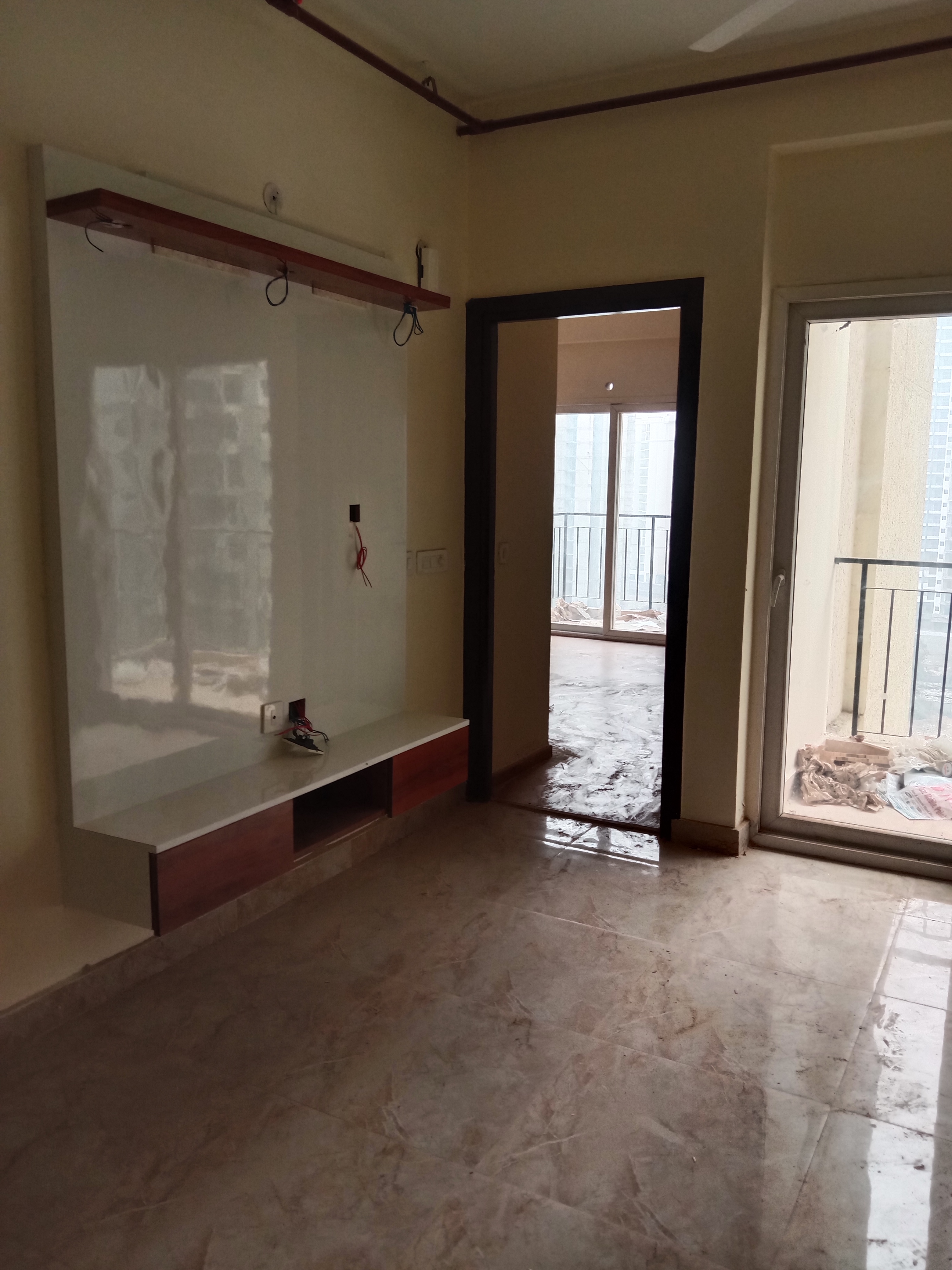 2 BHK Apartment For Rent in Amrapali Dream Valley