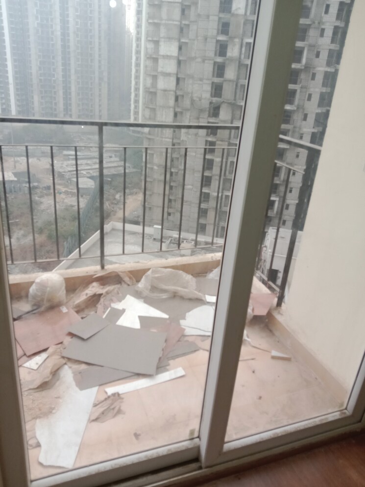 Balcony, amrapali-dream-valley 2 Bedroom 1215 Sq.Ft. Apartment In Tech Zone 4 Greater Noida Greater Noida 8617884