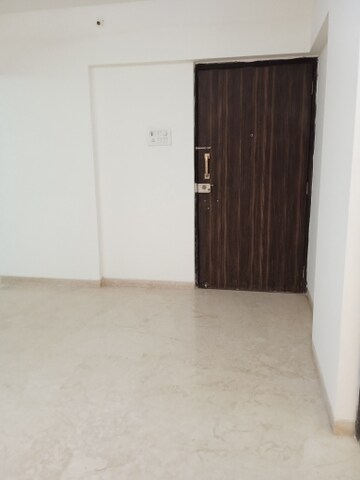 Room in 1.5 BHK Apartment at Andheri West – for Sale