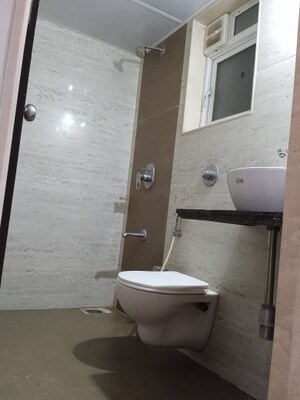 Bathroom in 1.5 BHK Apartment at Andheri West – for Sale