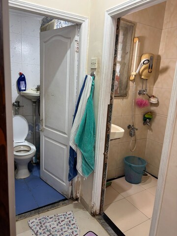 Bathroom in 1 BHK Apartment at Panch Leela, Powai – for Rent