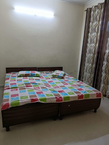Bedroom in 1.5 BHK Apartment at Penta Homes, Vip Road – for Rent