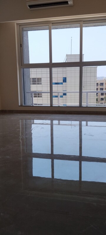 2 BHK Apartment For Rent in LnT Veridian, Powai