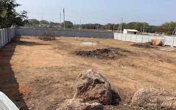 Plot For Sale in Mansanpalle