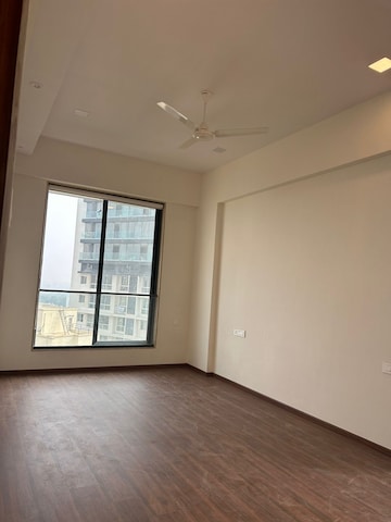 Room in 1 BHK Apartment at Nandivardhan Park Pallazzo, Dadar East – for Sale
