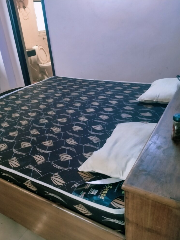 Room, sector 135 2.5 Bedroom 1225 Sq.Ft. Apartment In Sector 135 Noida 8617998