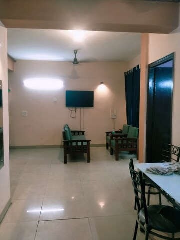 Living Room in 2.5 BHK Apartment at Sector 135 – for Rent