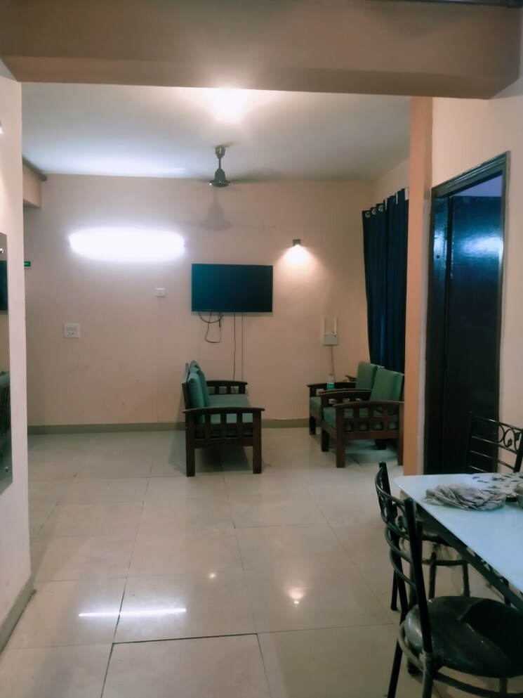 Living Room, sector 135 2.5 Bedroom 1225 Sq.Ft. Apartment In Sector 135 Noida 8617998