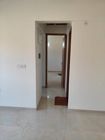 Room in 1 BHK Apartment at Godrej Urban Park, Chandivali – for Rent