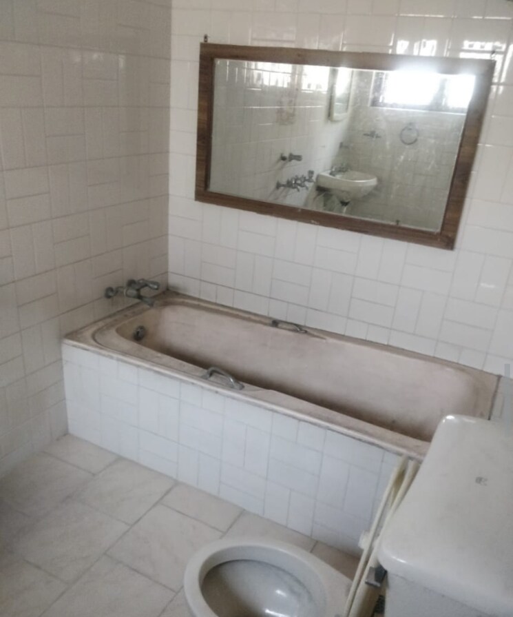 Bathroom, aliganj 2 Bedroom 890 Sq.Ft. Independent House In Aliganj Lucknow 8618053