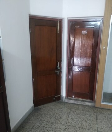 Room in 2 BHK Independent House at Aliganj – for Rent