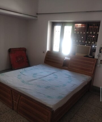 Bedroom in 2 BHK Independent House at Aliganj – for Rent