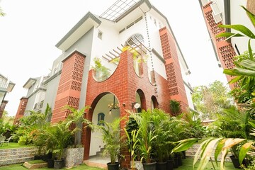 5 BHK Villa – Exterior View View at Moira - for Sale