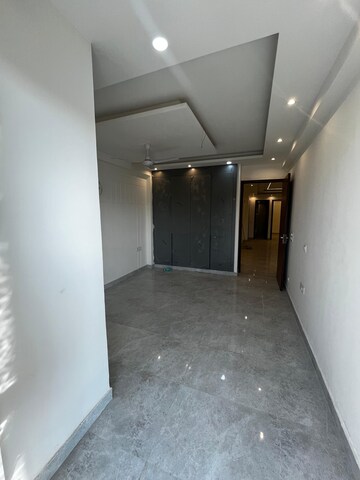 Room in 4 BHK Builder Floor at Hsr Layout Sector 2 – for Rent