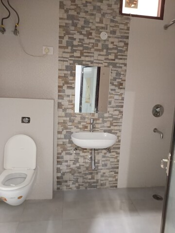 Bathroom in 4 BHK Apartment at Eros Rosewood Villas, Sector 50 – for Rent