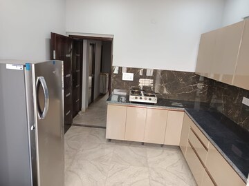Kitchen in 4 BHK Apartment at Eros Rosewood Villas, Sector 50 – for Rent