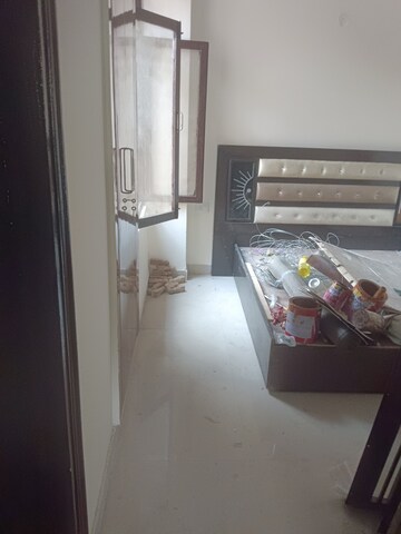 Furnished Amenities in 3 BHK Apartment at Gaur Atulyam, Omicron I Greater Noida – for Rent