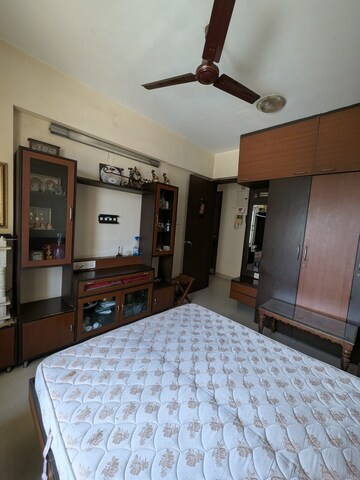 Bedroom in 2 BHK Apartment at Lake Florence, Powai – for Rent