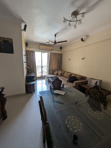 2 BHK Apartment For Rent in Lake Florence, Powai