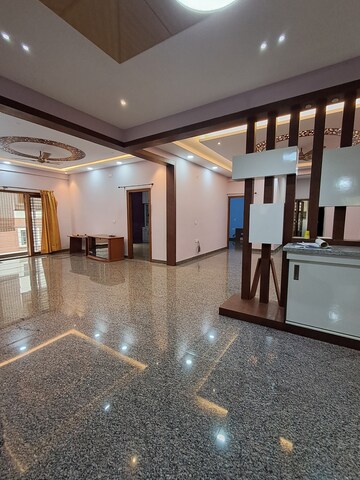 Living Room in 3 BHK Apartment at Jayanagar – for Rent