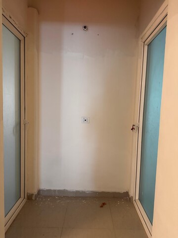 Room in 3 BHK Apartment at Palam Vihar Residents Association, Palam Vihar – for Rent