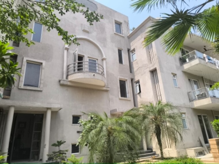 Exterior View, bptp-amstoria 3 Bedroom 1924 Sq.Ft. Builder Floor In Sector 102 Gurgaon 8618162