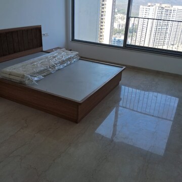 Room in 4 BHK Apartment at Oberoi Sky City, Khande Rao Dongari – for Rent