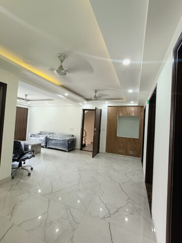 Bedroom in 3 BHK Apartment at Relaxo Apartment, Sector 46 – for Rent