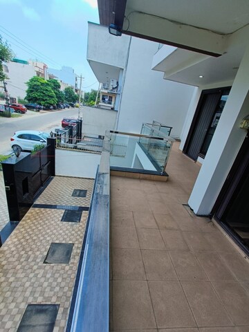 Kitchen in 3 BHK Apartment at Relaxo Apartment, Sector 46 – for Rent