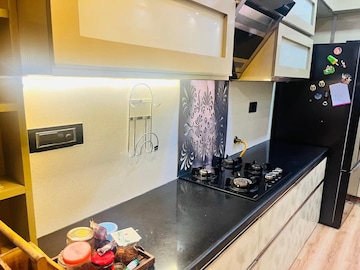 Kitchen in 3.5 BHK Builder Floor at Ardee City Palm Grove Heights, Sector 52 – for Rent