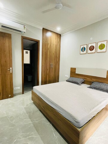 Bedroom in 1 BHK Apartment at Milan CGHS, Sector 39 – for Rent