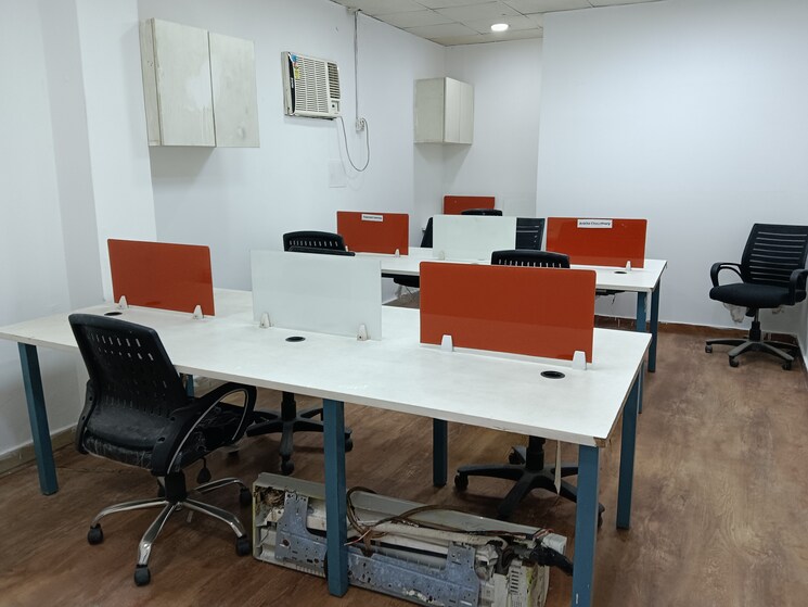 Team Area, sector 4 Commercial Office Space in IT/SEZ 900 Sq.Ft. In Sector 4 Noida 8618216
