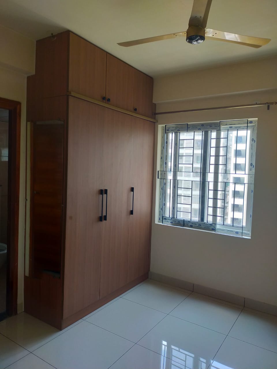 3.5 BHK Apartment For Rent in LnT Realty South City