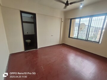 Room in 3 BHK Apartment at Lake Primrose, Powai – for Rent