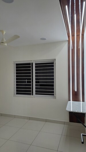 Room in 4 BHK Apartment at DSR The Classe, Narsingi – for Sale