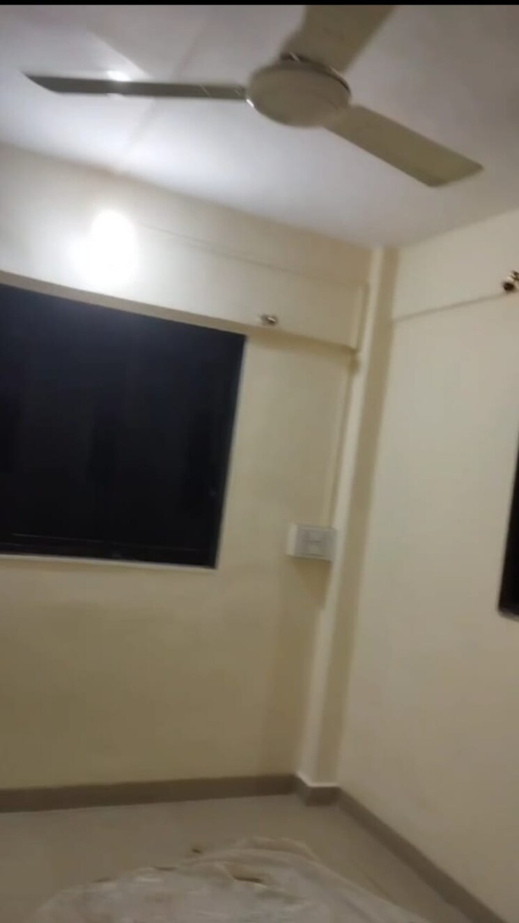 undefined, dahisar west 2 Bedroom 700 Sq.Ft. Apartment In Dahisar West Mumbai 8618245