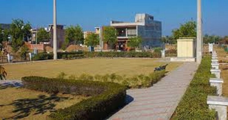 Garden, sector 26  110 Sq.Yd. Plot In Sector 26 Gurgaon 8618277