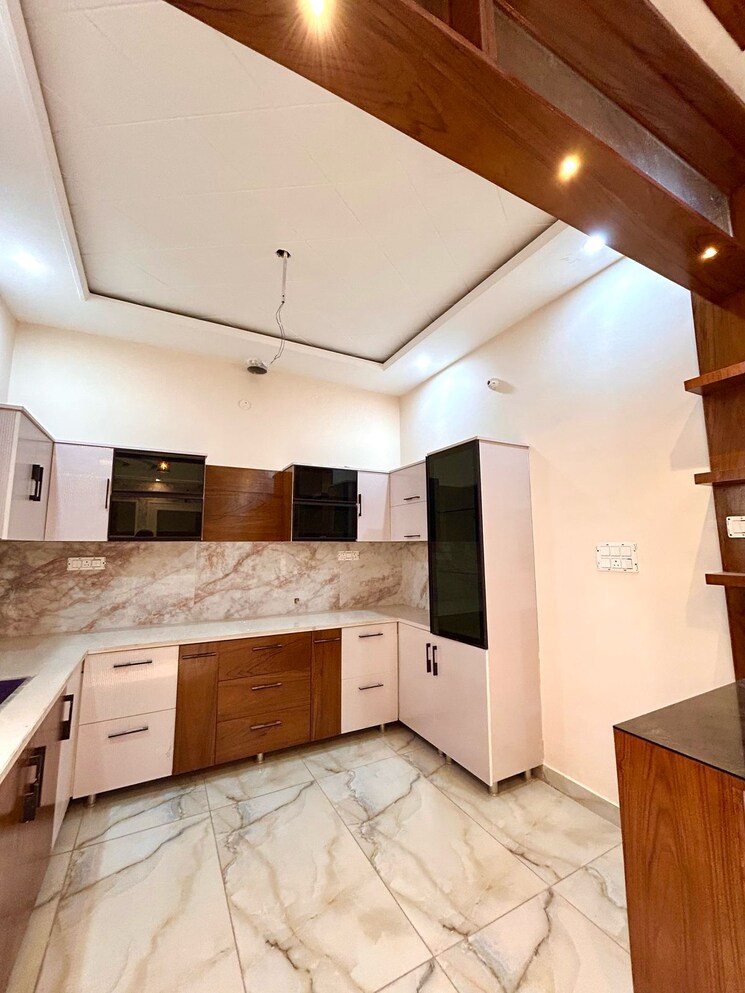 Kitchen, sector 125 6 Bedroom 263 Sq.Yd. Independent House In Sector 125 Mohali 8618326