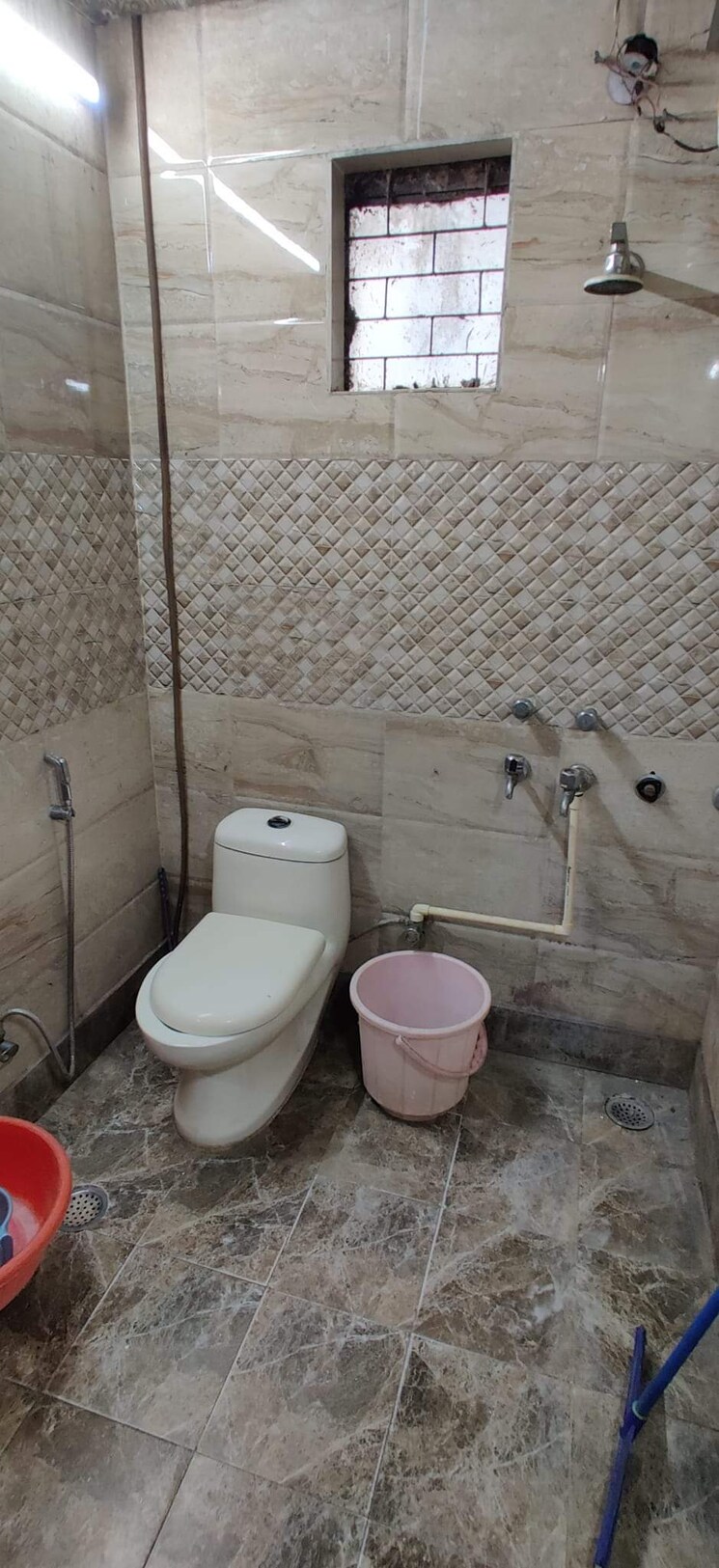 Bathroom, himgiri-enclave 2 Bedroom 450 Sq.Ft. Builder Floor In Burari Delhi 8618316
