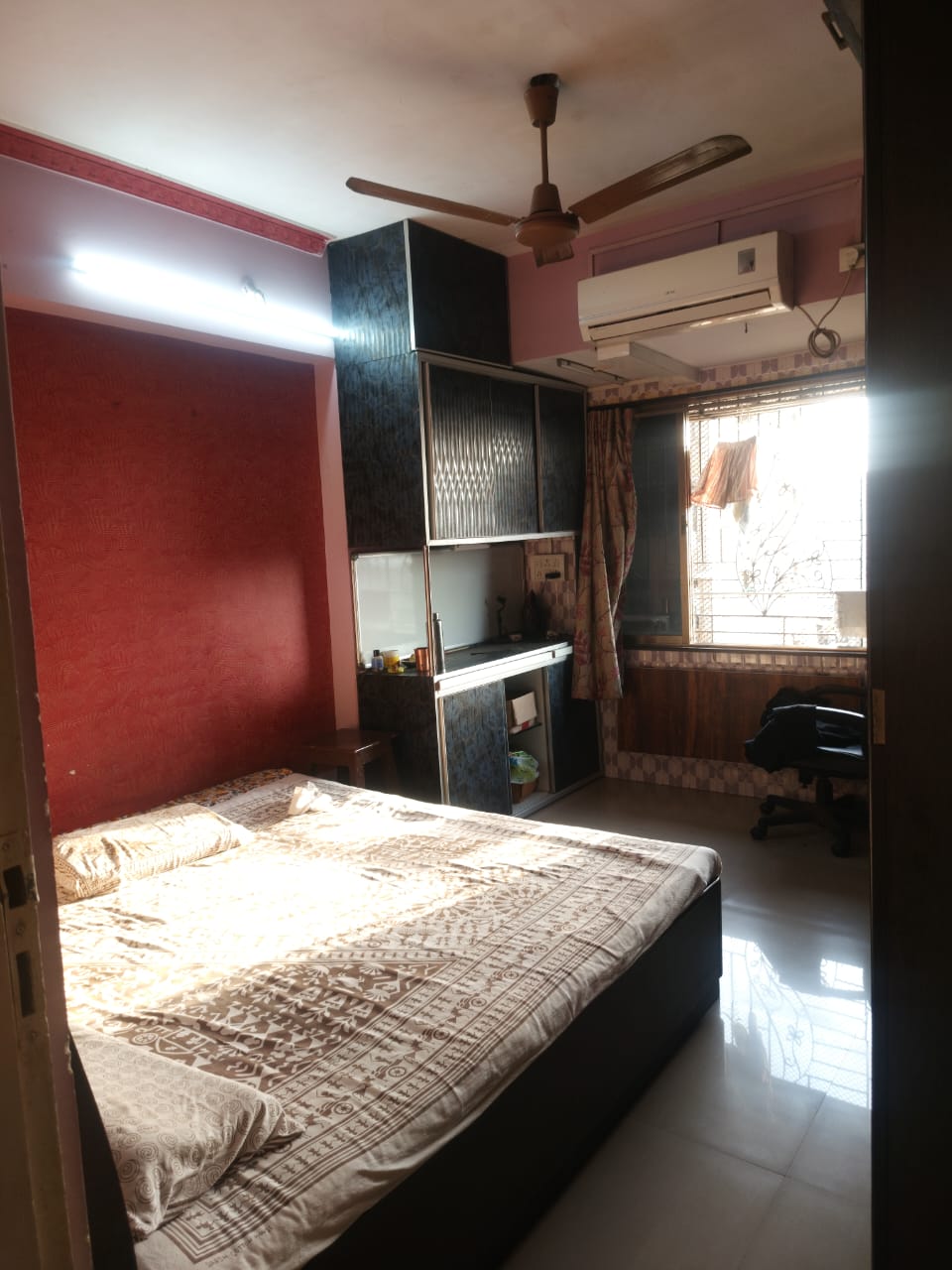 2 BHK + Pooja Room Apartment For Rent in Trikutta Tower
