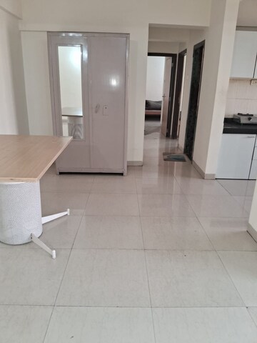 Living Room in 2 BHK Apartment at Sion – for Rent