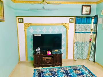 Bedroom in 2 BHK Apartment at Thane West – for Sale