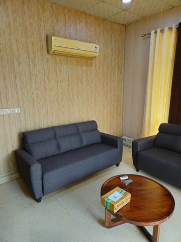 4 BHK Apartment For Rent in Parsvnath Green Ville, Sector 48