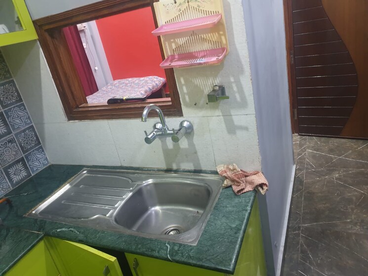 Bathroom, alpha 1 greater noida 2 Bedroom 60 Sq.Mt. Independent House In Alpha 1 Greater Noida Greater Noida 8618366